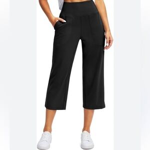 Kiwi Black Women's‎ Capris